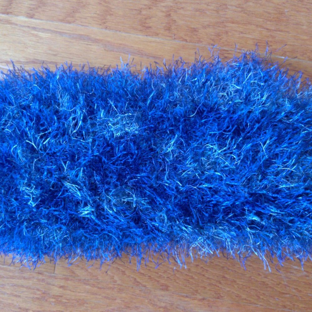 Hand Made Hand Knit Winter Blue Scarf - Picture 5 of 6